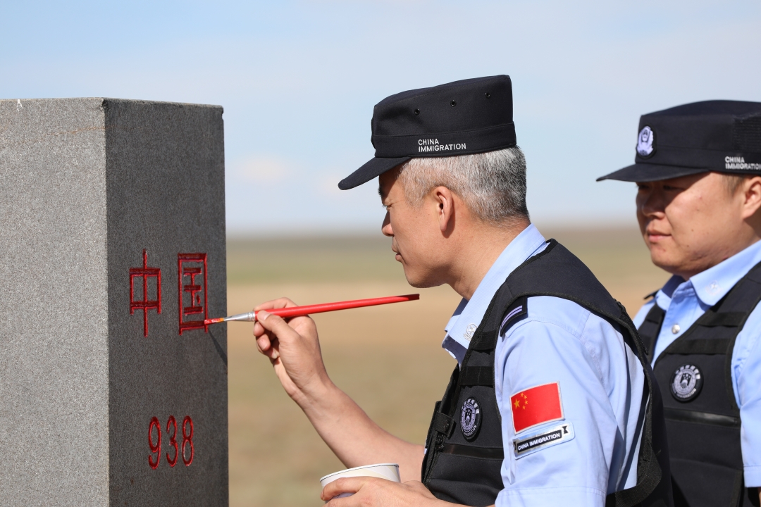 党旗引领北疆路——“第一书记”的草原答卷